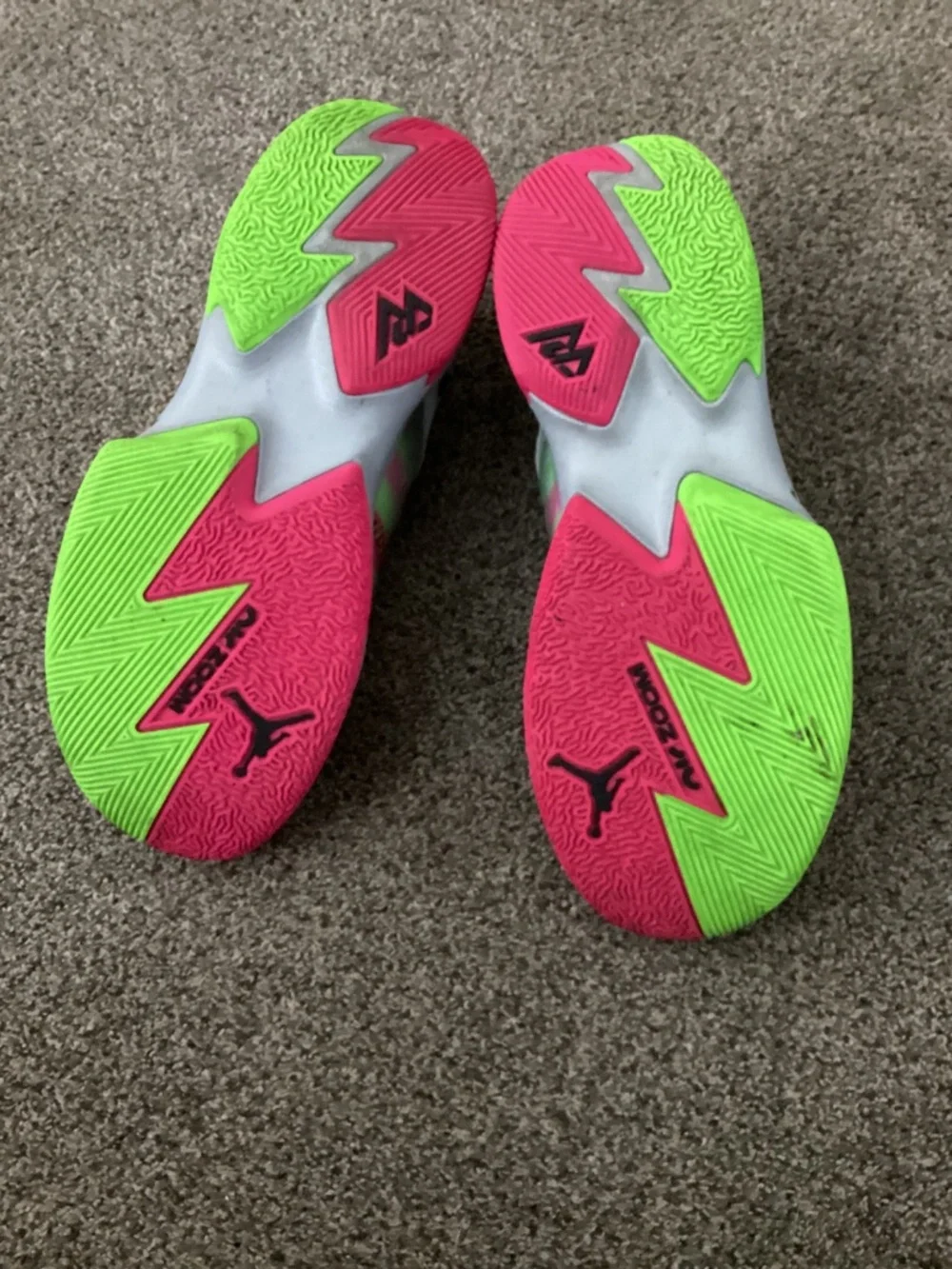 Jordan Westbrook One Take 3 Wolf Grey Pink Prime Neon Men’s 9.5 DC7701-002 EUC